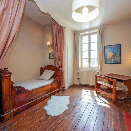 Дом отдыха Maison Gambetta - Piscine - Hypercentre - Lisle-sur-Tarn