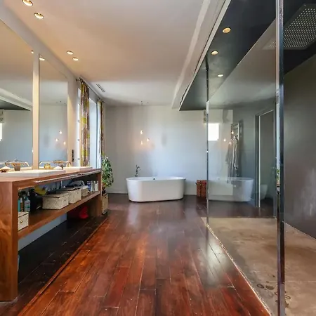 Vakantiehuis Maison Gambetta - Piscine - Hypercentre - *